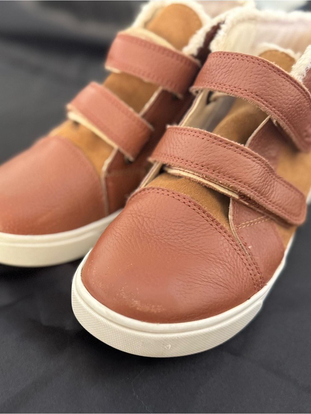 UGG Kids Rennon II Brown Leather High Top Sneaker Boots Size 3 - Picture 2 of 11